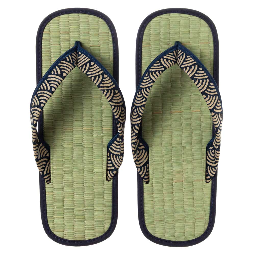 い草たたみ雪駄　青海波A（LLサイズ）　ゴム底草履　いつも足裏で畳を感じられるスリッパ・サンダル　暑い夏場も快適な足下に