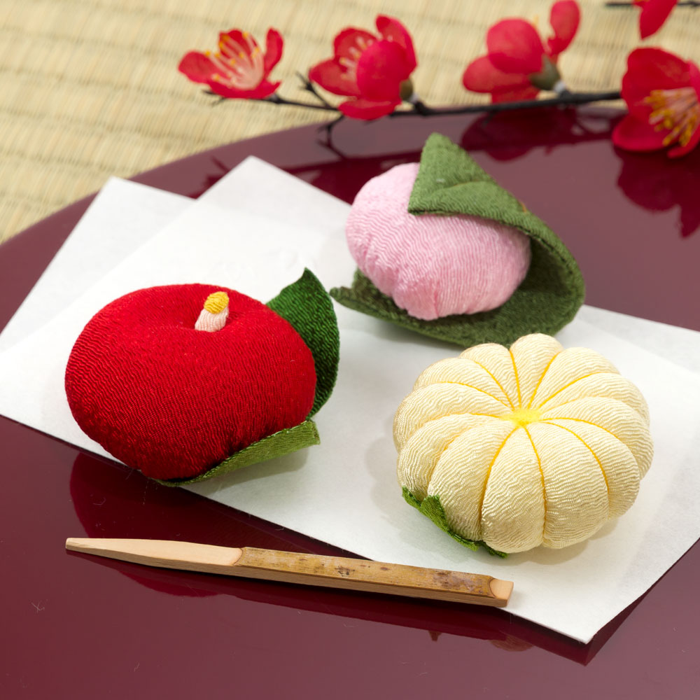 ちりめん和菓子処・香の花 甘美 白梅 (KKN-6) まるで和菓子のような