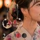アクセソワール〈宵涼み金魚と泡玉のピアス〉｜夕涼みの金魚と泡玉が揺れる、浴衣コーデに映えるチタンポストピアス