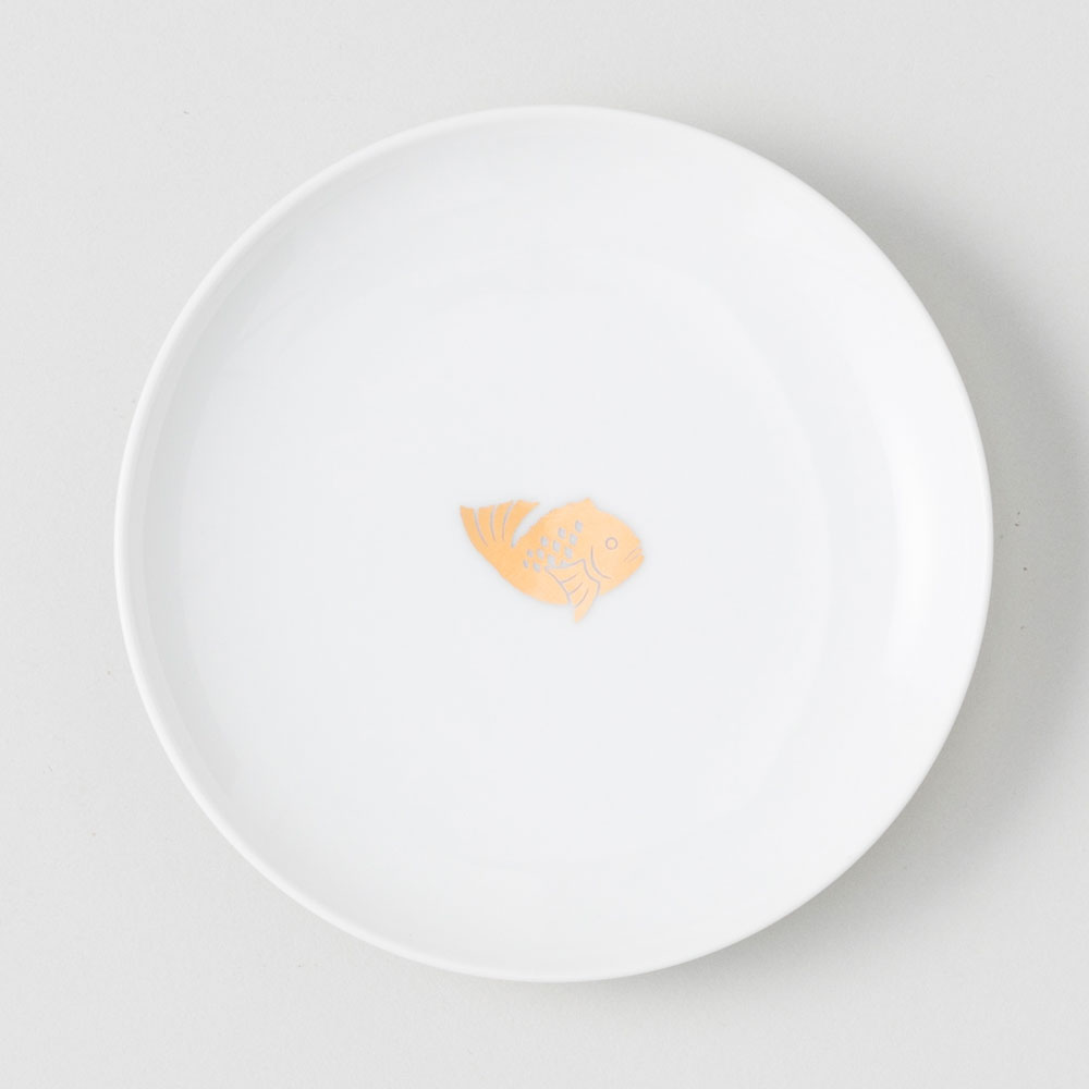 BARBAR 紅白小皿 祝い鯛ペアセット 桐箱入り 波佐見焼・磁器 長崎県の工芸品 Small plate of Mandarin duck Hasamiyaki