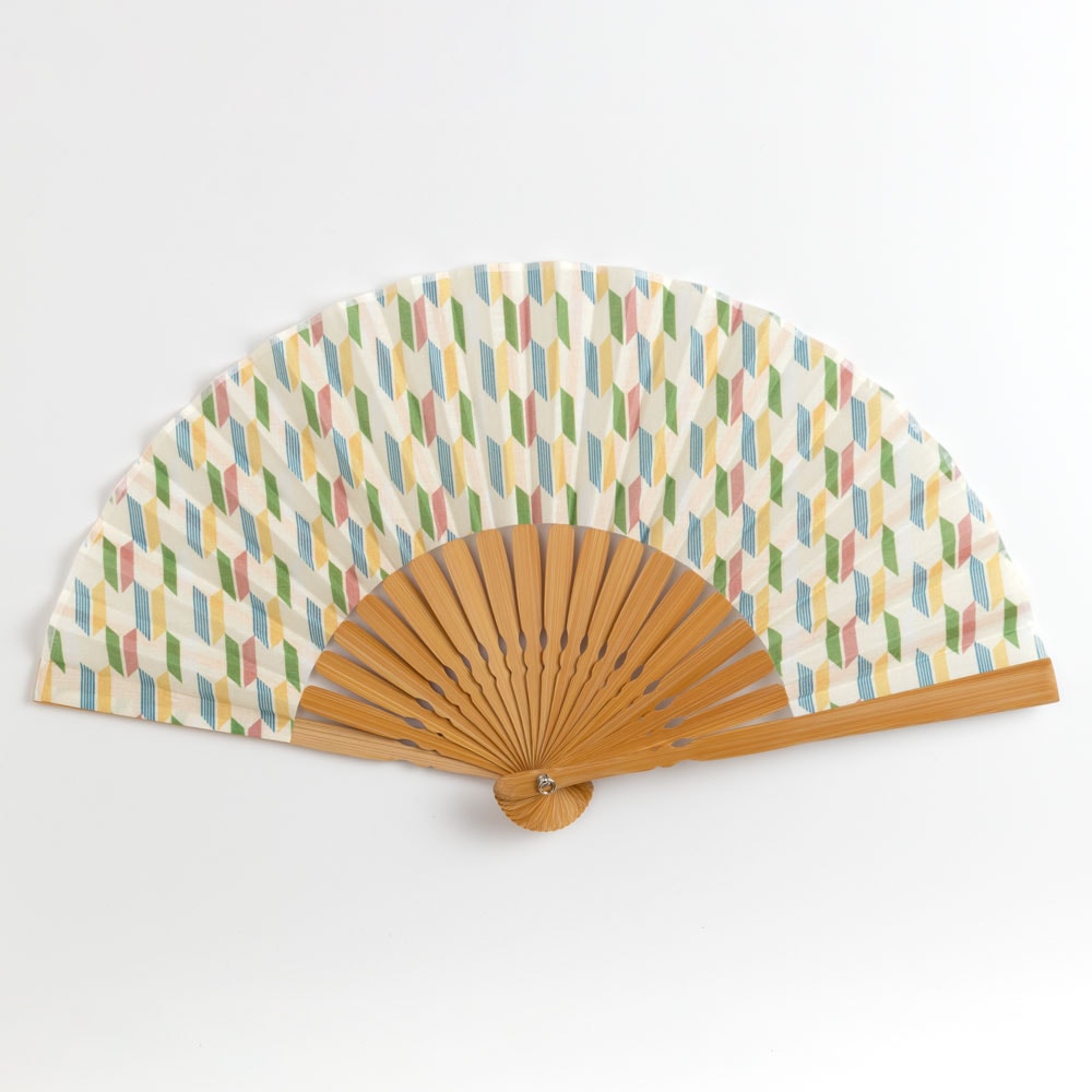 和文様扇子 矢絣 スーベニール Folding fan made of cloth ※在庫限り