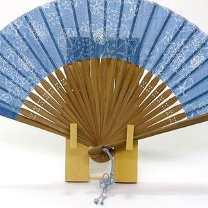 白竹扇子掛置 （壁掛け可能・うちわも可） | こだわりの和雑貨 和敬
