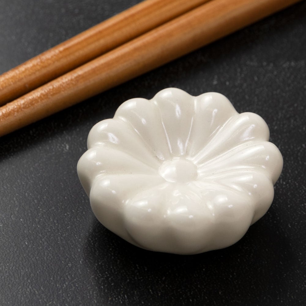 イホシロ窯 箸置き wagashi キク (4-200a) 美濃焼 岐阜県の工芸品