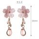 アクセソワール〈桜のピアス〉可憐ピンク P1｜耳元に春色がきらめく、可憐なピンクの桜が揺れるチタンポストピアス