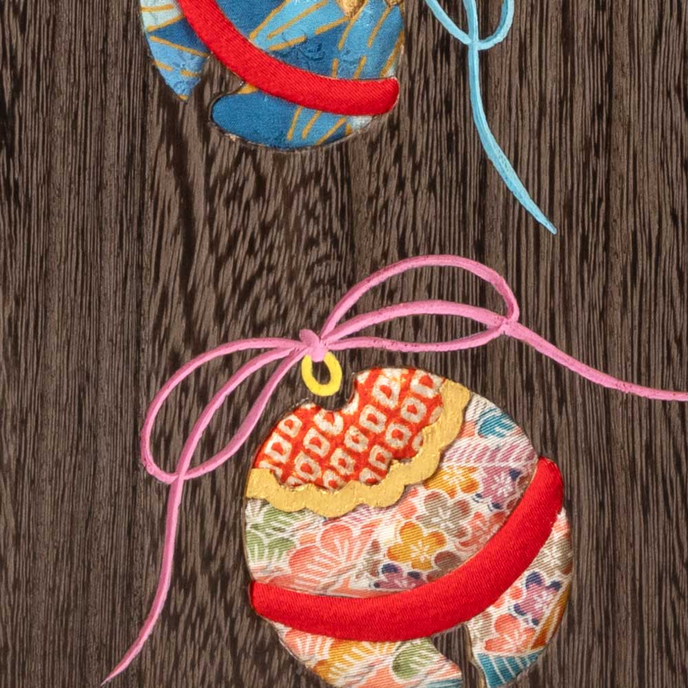 桐木目込み細工 卓上ミラー (004) 化粧鏡 縦 桐製・時代仕上 箱長の桐工芸品 Makeup mirror of Paulownia Hakocho