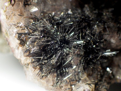 モロッコ産水晶/ゲーサイト