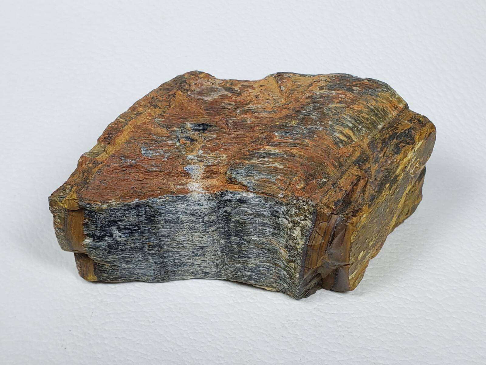 ブルータイガーアイ (青虎目石)/Blue Tiger's eye