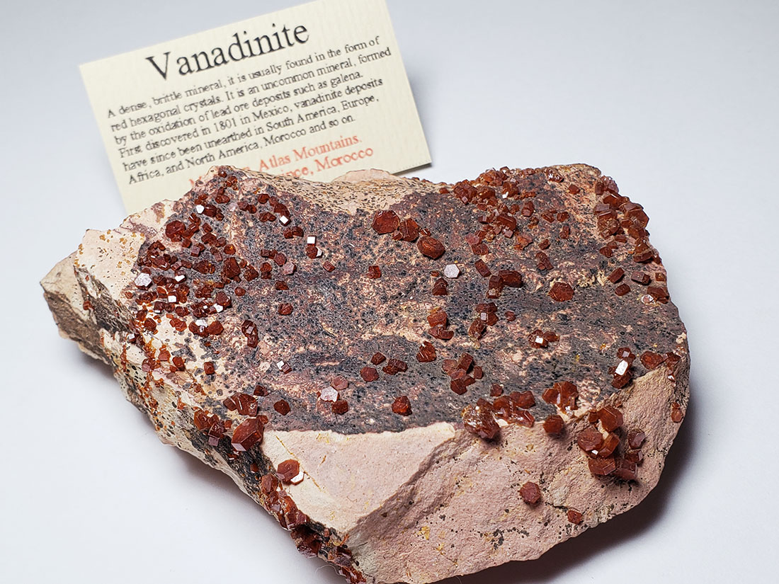 モロッコ産バナジナイト