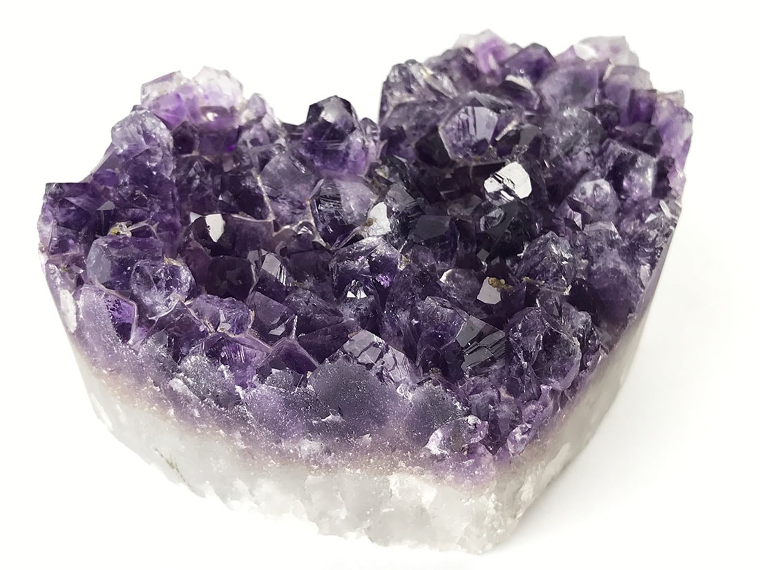 ウルグアイ産ハート型アメジストクラスター
