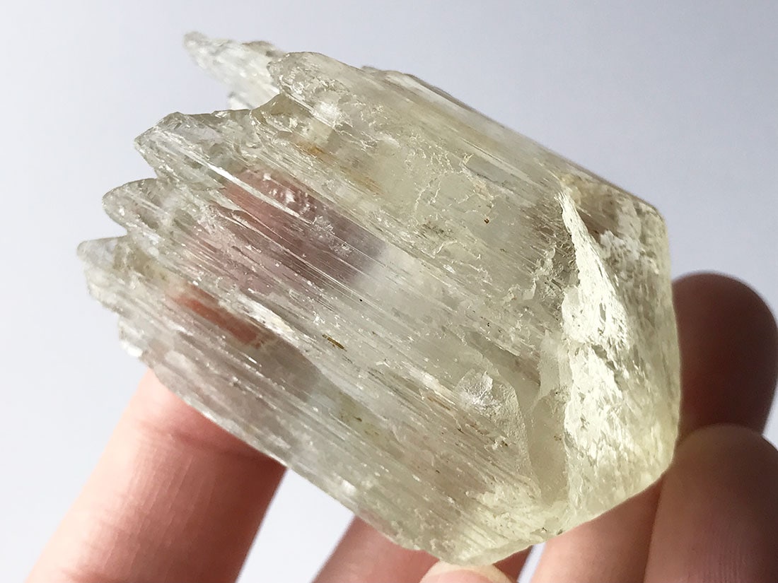 アフガニスタン産 トリフェーン/Triphane (リチア輝石)