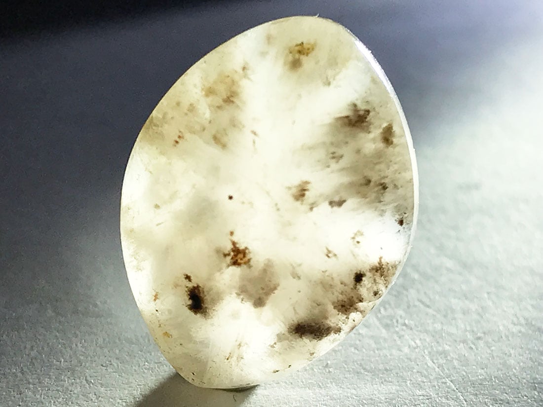 内モンゴル産トラピッチェ水晶ルース