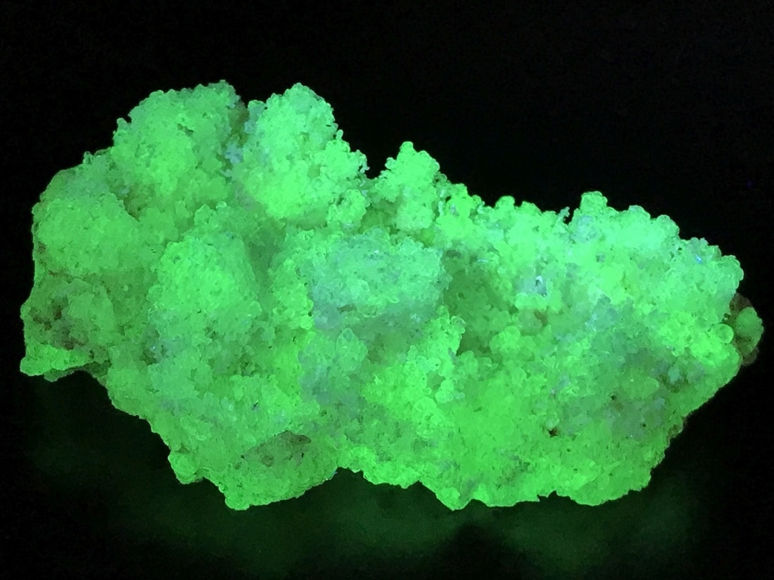 ナミビア産ハイアライト(玉滴石)/Hyalite