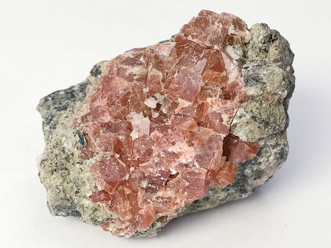 モロッコ産チャバザイト/Chabazite(菱沸石)