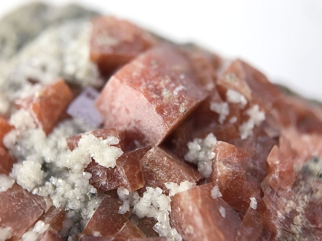 モロッコ産チャバザイト/Chabazite(菱沸石)