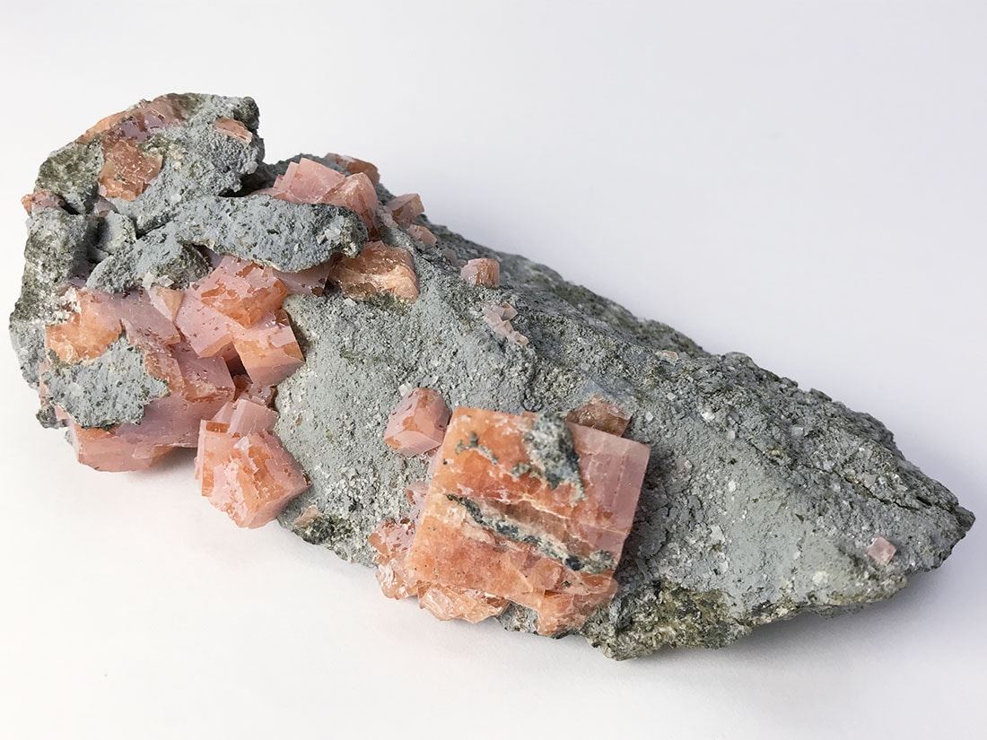 モロッコ産チャバザイト/Chabazite(菱沸石)