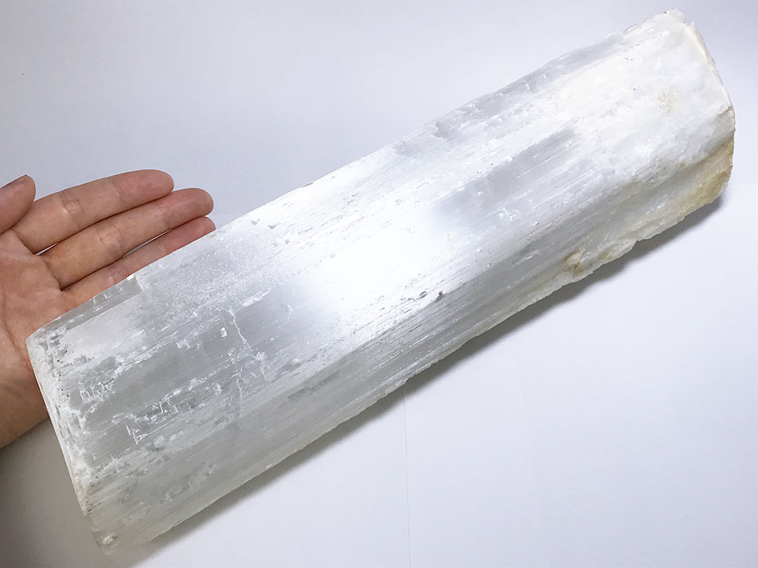 モロッコ産セレナイト/Selenite(繊維石膏)