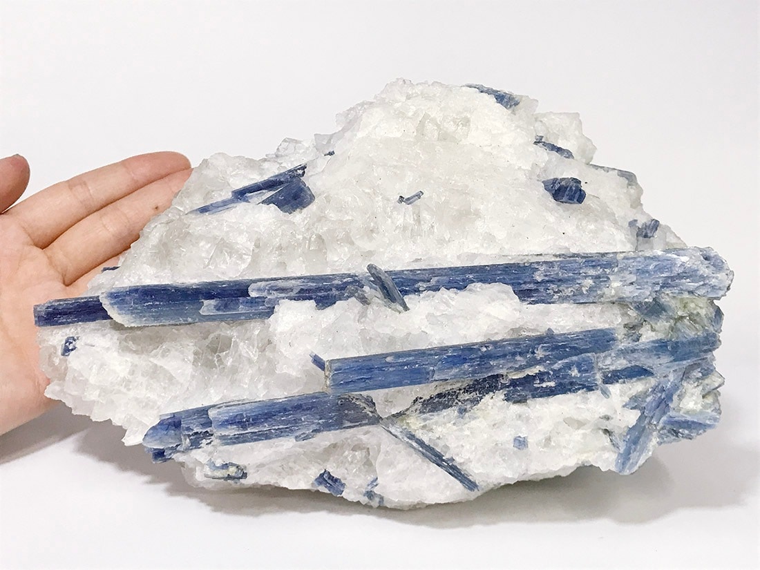 ブラジル産カイヤナイトクラスター