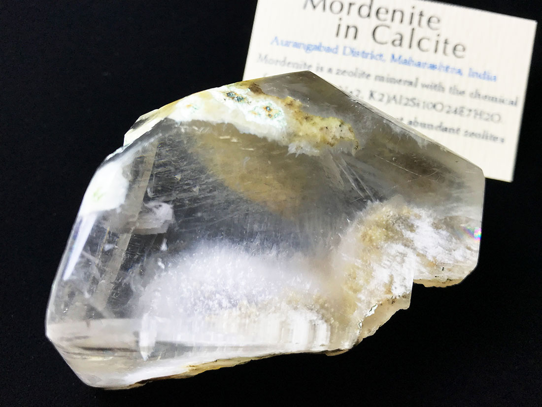 インド産モルデナイトinカルサイト