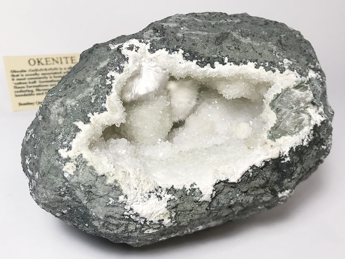 インド産オケナイト