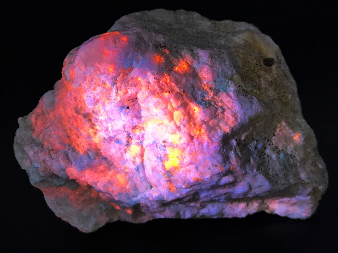 アフガニスタン産ハックマナイト