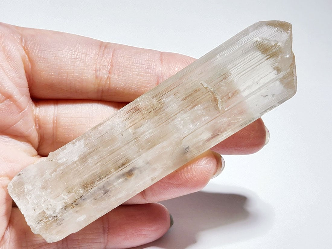 アフガニスタン産トリフェーン/Triphane (リチア輝石)