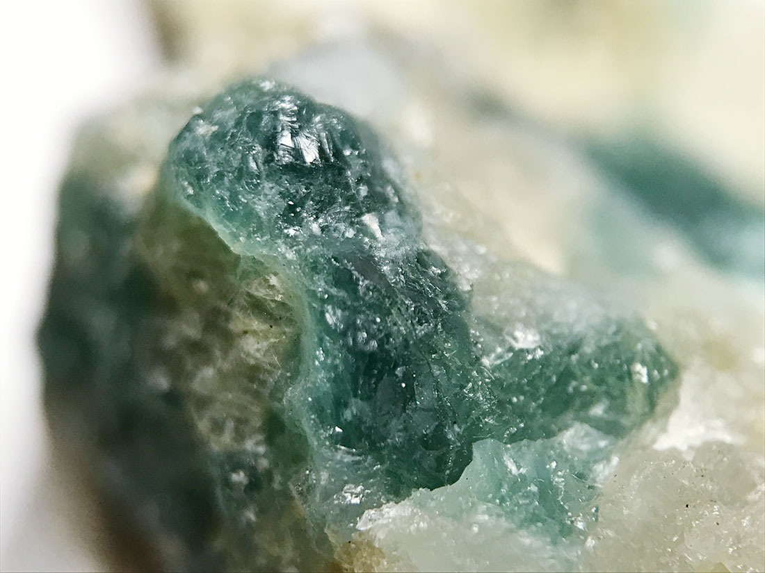 マダガスカル産グランディディエライト