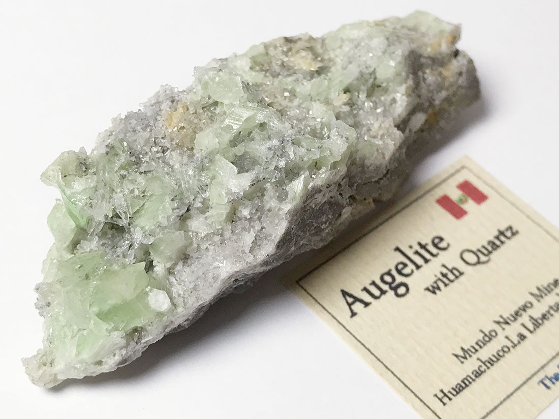 ペルー産　Augelite on Quartz 共生標本 Augelite on Quartz - PERUAA-05 - Mundo Nuevo Mine - Peru