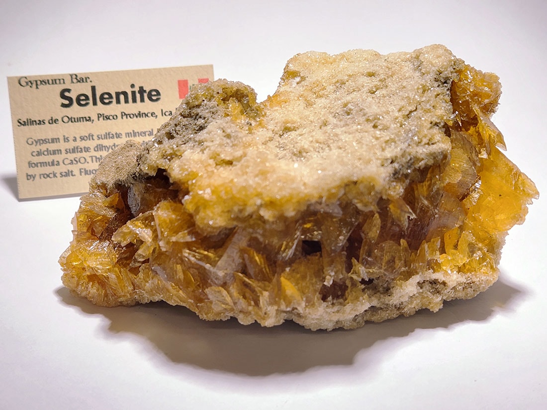 ペルー産ゴールデンセレナイト(蛍光・燐光)/Golden Selenite