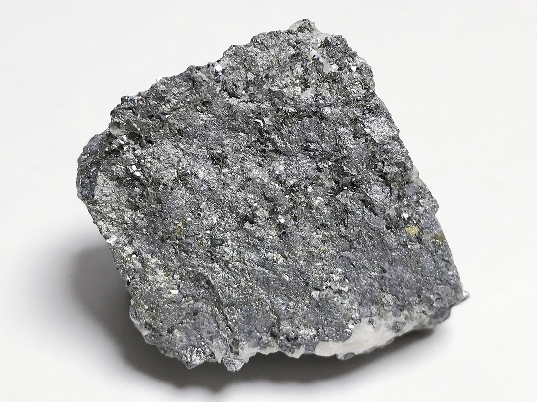 モロッコ産スクテルダイト/Suktterudite（スクテルド鉱）