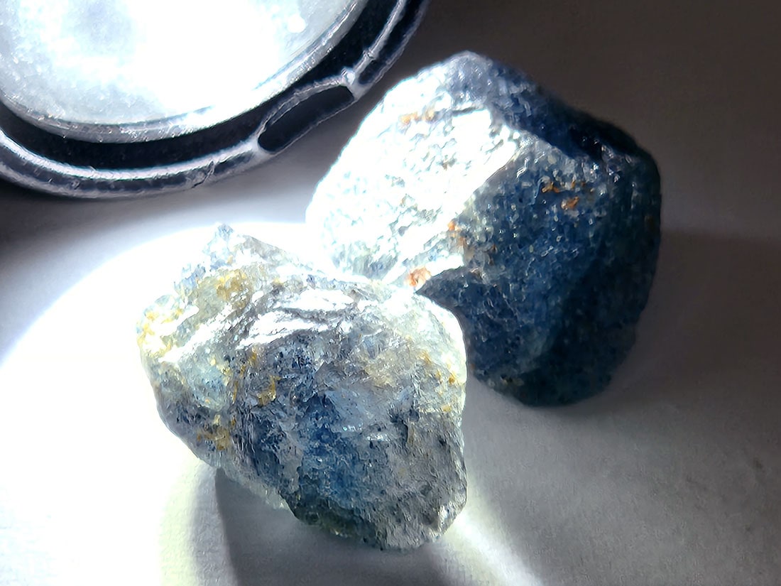 マダガスカル産 ラズライトinクォーツ 2個セット / Lazulite in Quartz