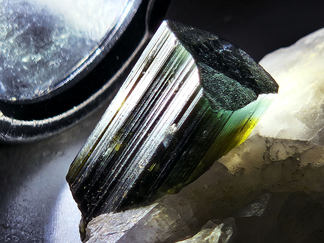 アフガニスタン産バイカラートルマリン/Bicolor Tourmaline (リチア電気石)