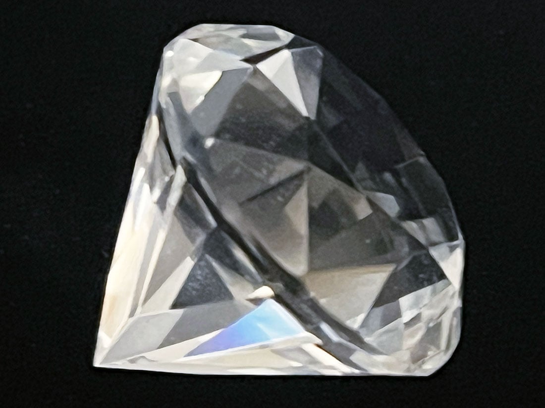 ヒマラヤ水晶ダイヤモンド型カット 24mmルース