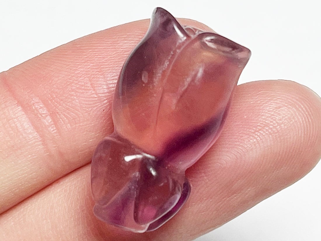 フローライト チューリップ彫刻