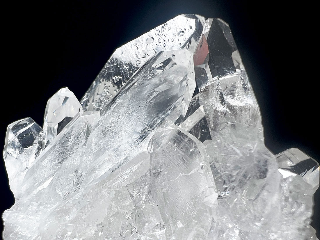 ブラジル・トマスゴンサガ鉱山産 水晶クラスター / Quartz Crystal Cluster