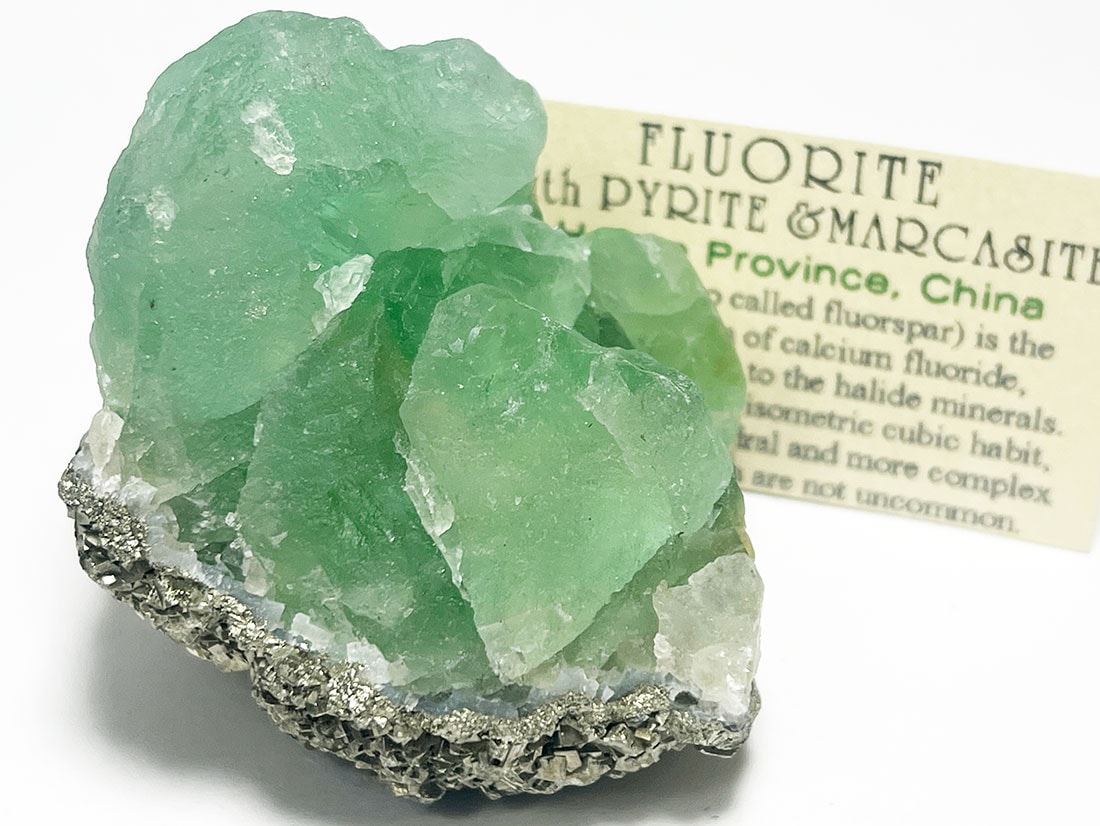 湖南省産フローライトwithパイライト&マーカサイト