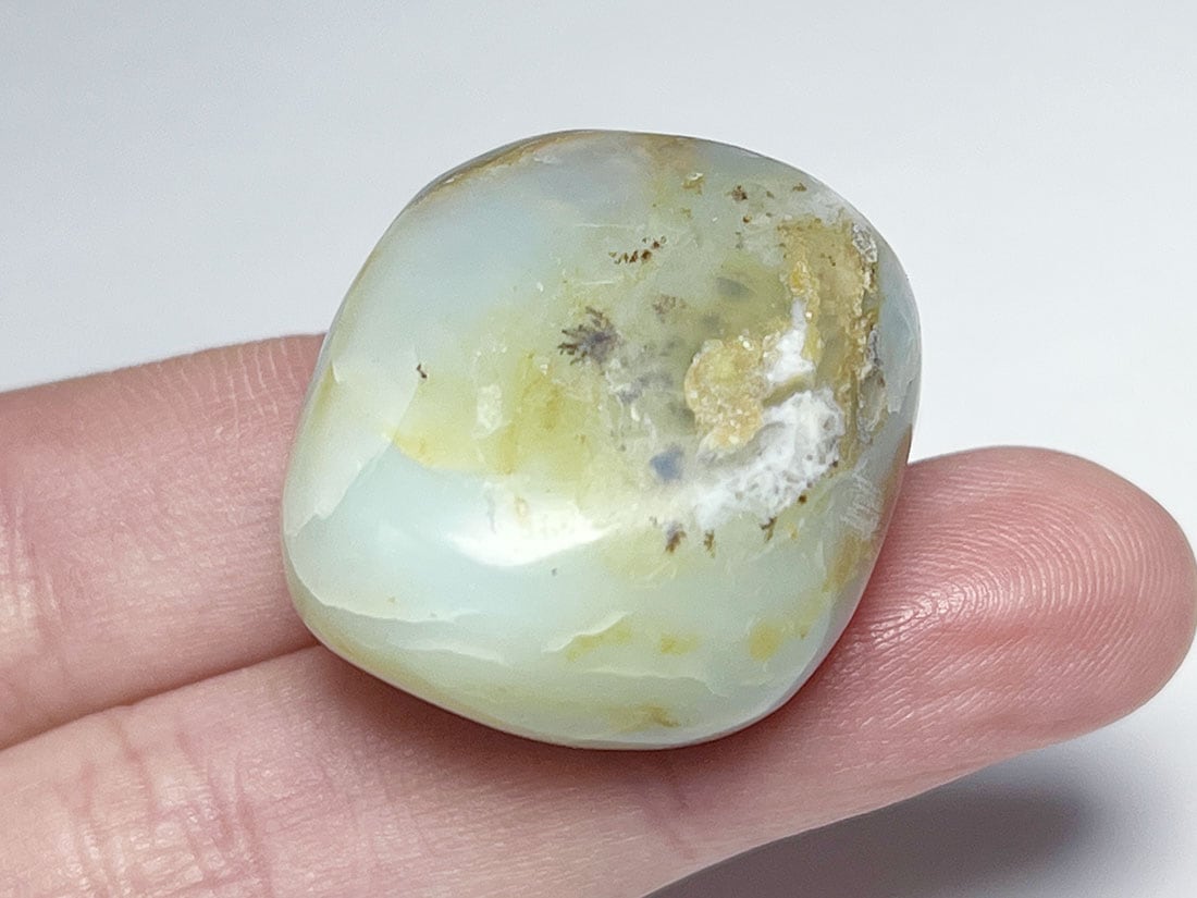 マダガスカル産グリーンオパール タンブル