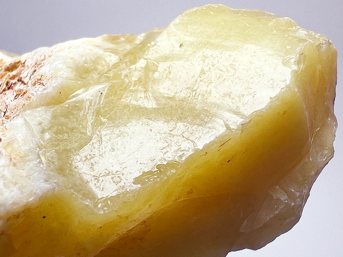 タンザニア産イエローオパール