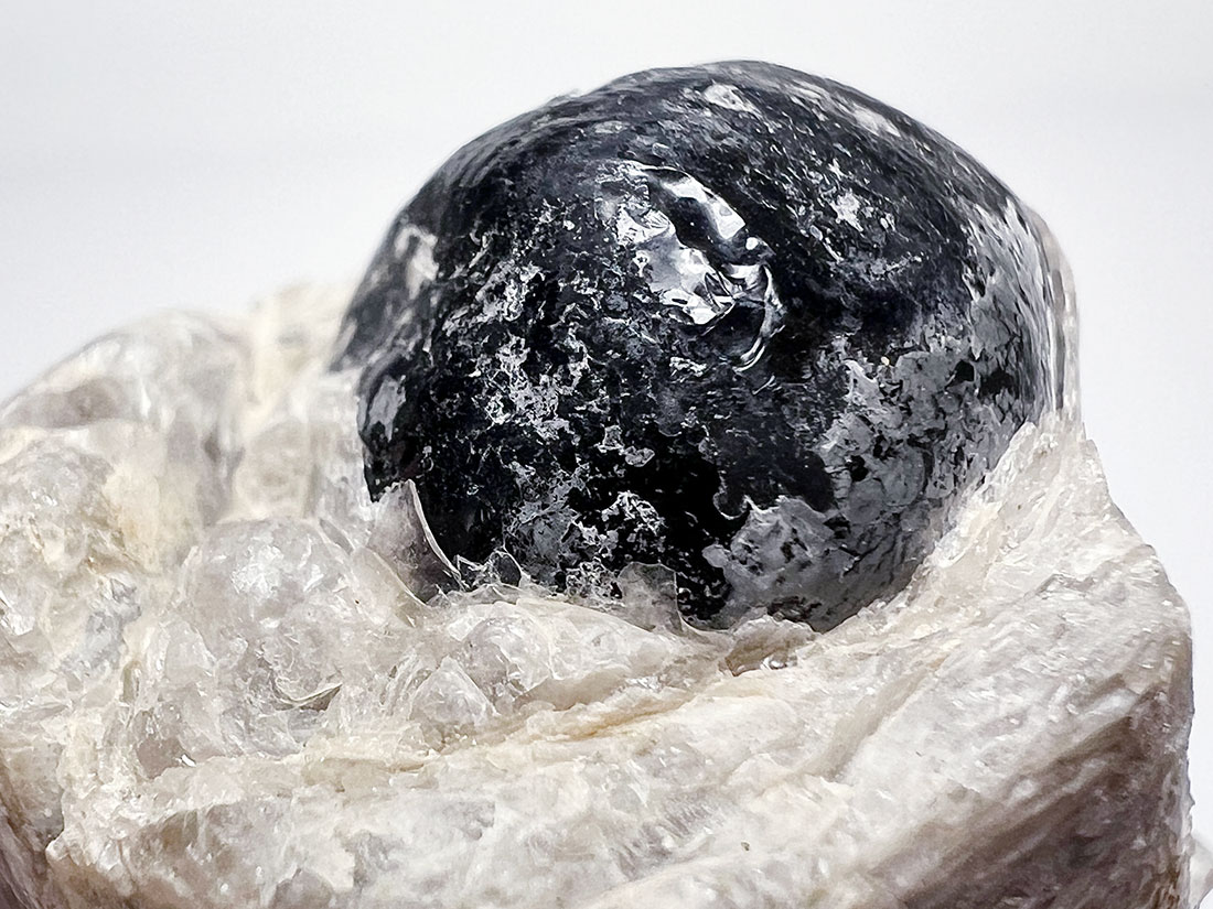 アリゾナ州産オブシディアン【アパッチティアーズ】