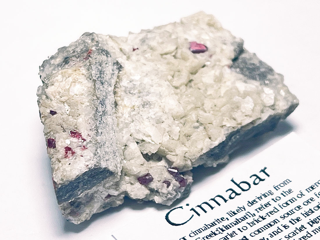 貴州省産シナバー(辰砂)/Cinnabar