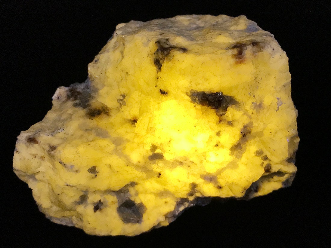 カナダ産ウェルネライト/Wernerite (柱石)