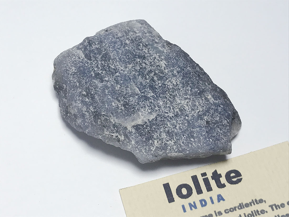 インド産アイオライト