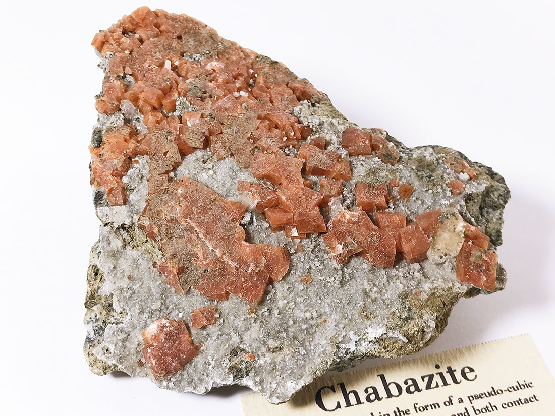 モロッコ産チャバザイト/Chabazite(菱沸石)