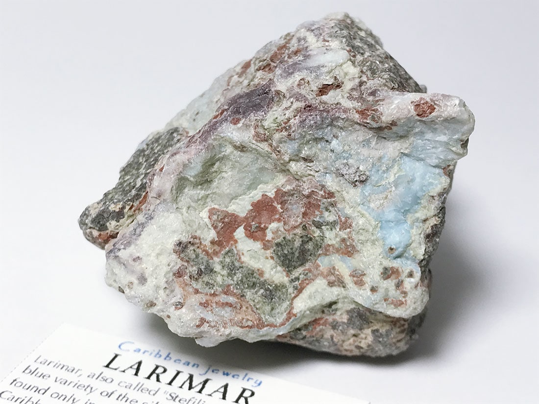 ドミニカ共和国産 ラリマー(ソーダ珪灰石)/Larimar
