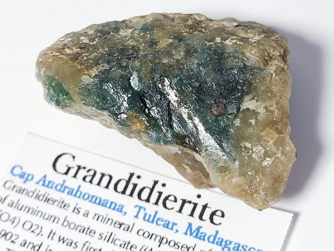 マダガスカル産グランディディエライト