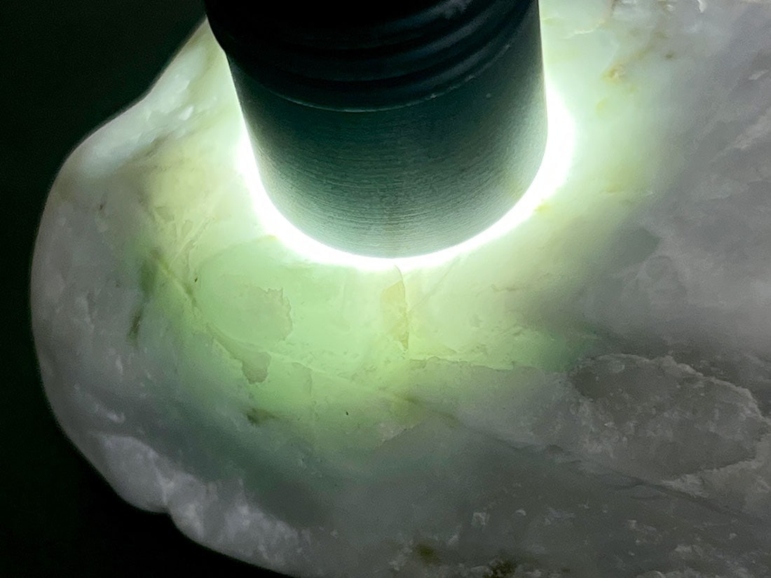 新潟県糸魚川産 翡翠