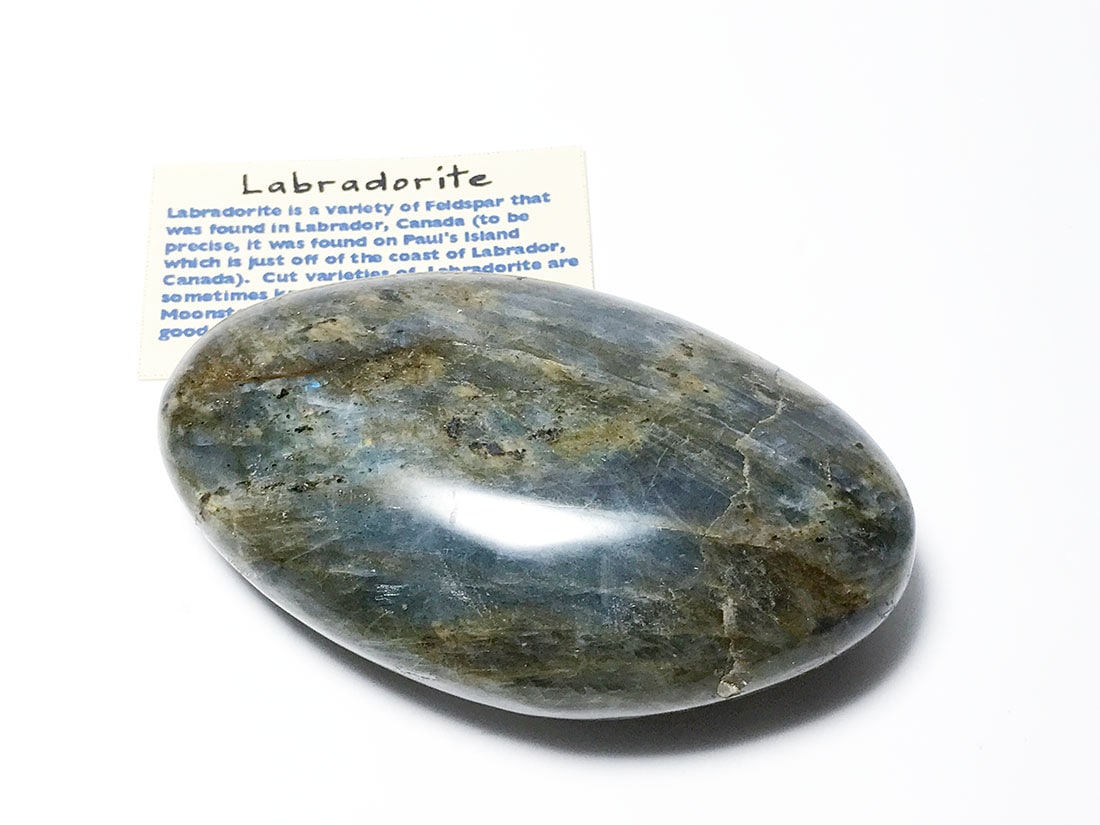 マダガスカル産ラブラドライト タンブル