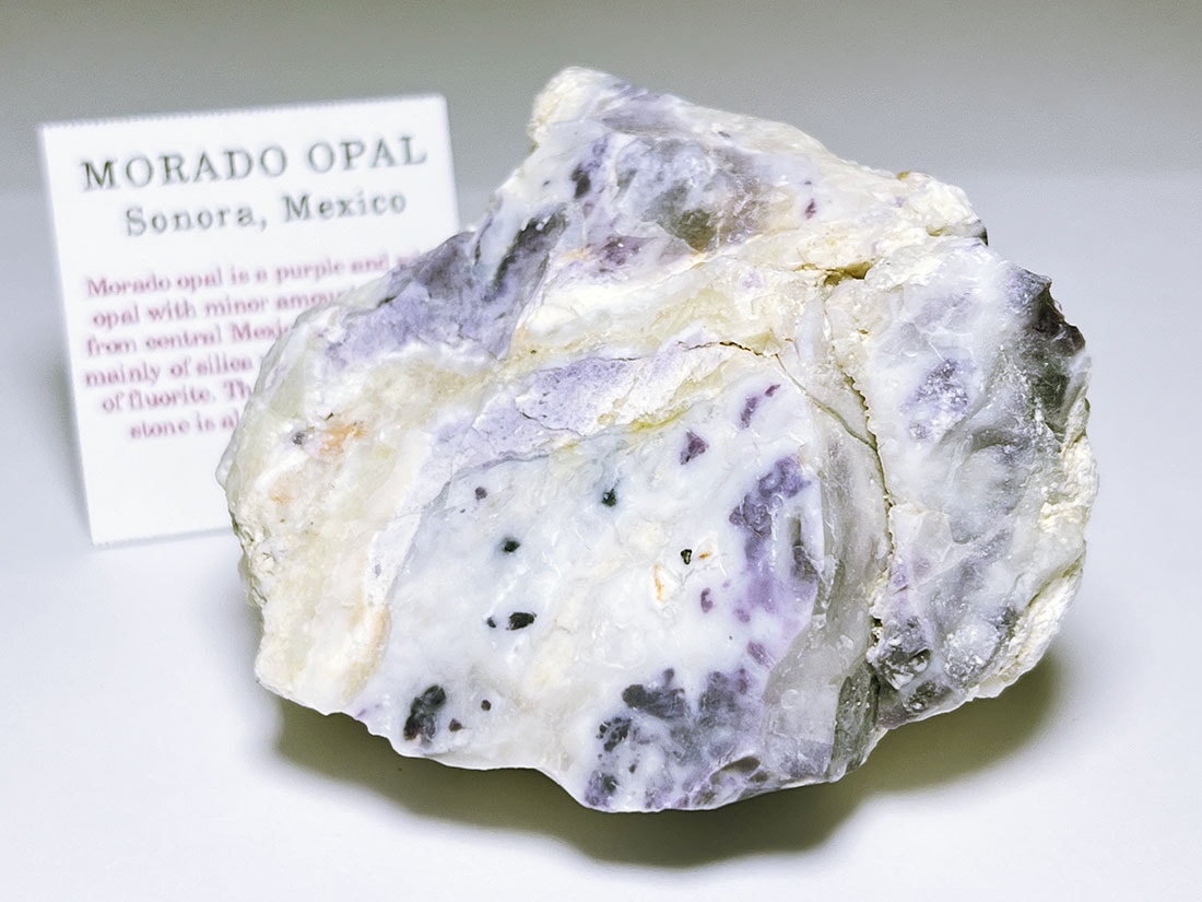 メキシコ産 モラドオパール/Morado Opal