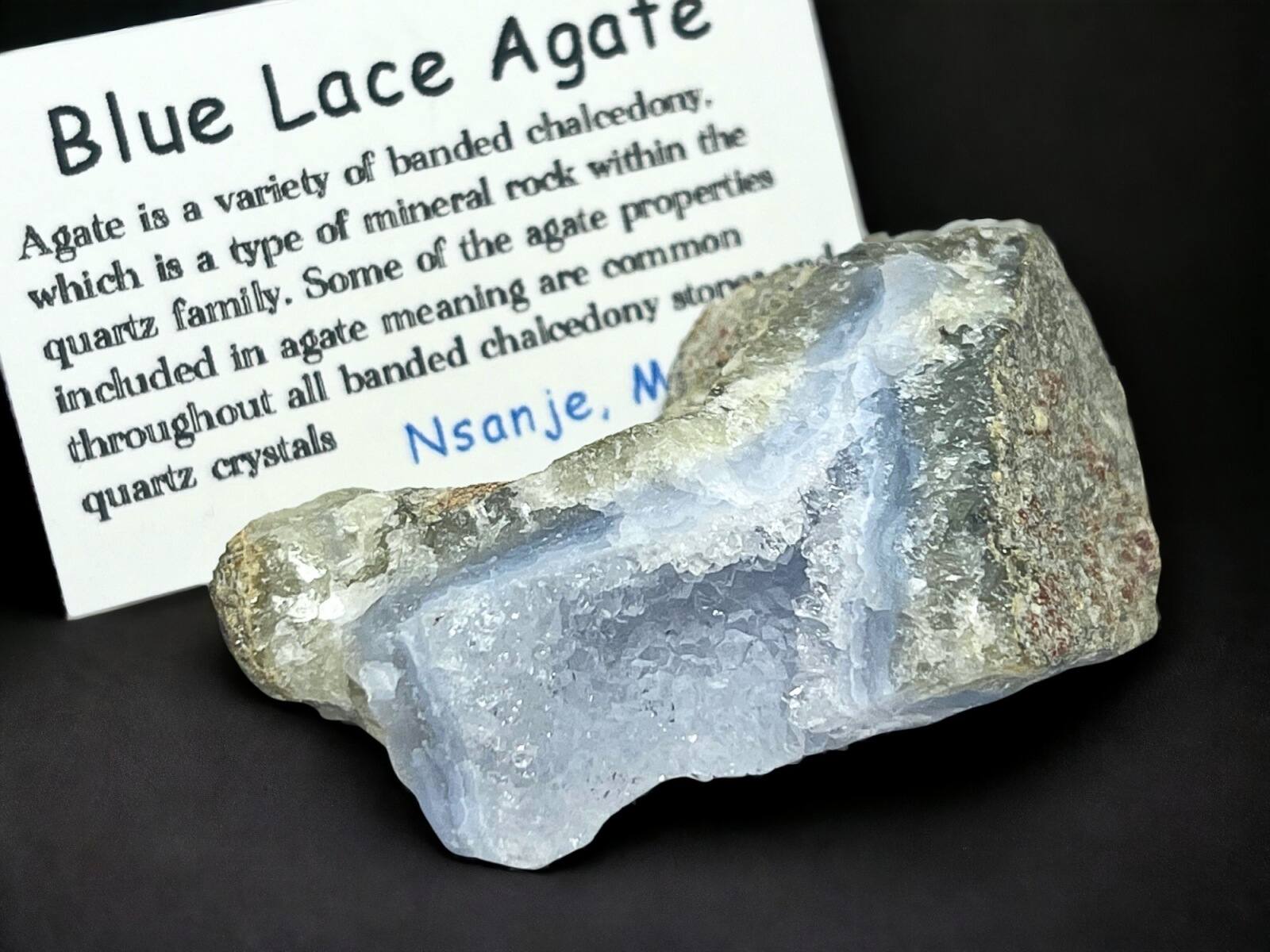 マラウイ産ブルーレースアゲート