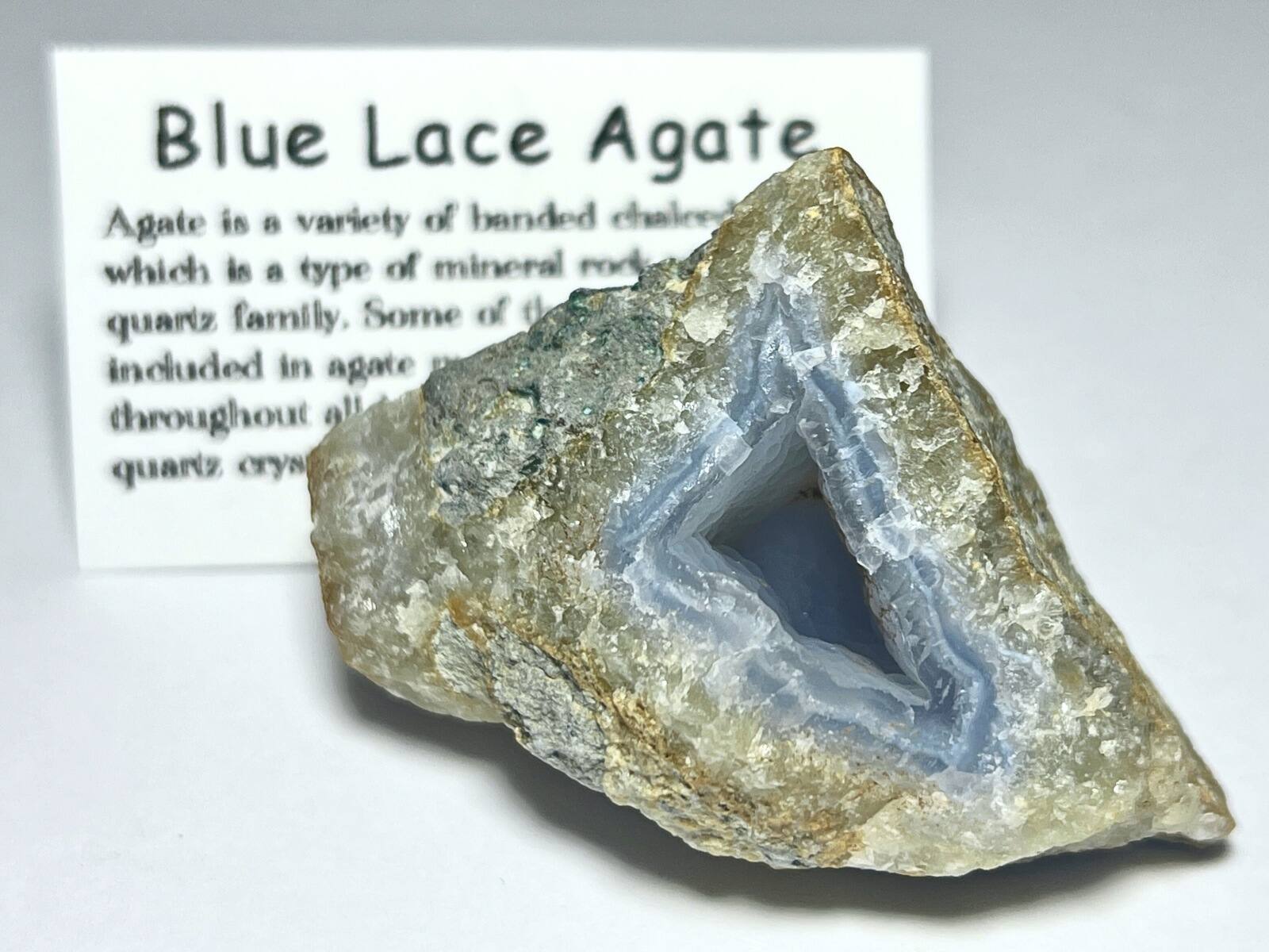 マラウイ産ブルーレースアゲート