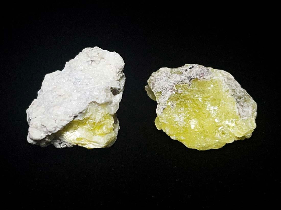 パキスタン産イエローブルーサイト/Brucite (水滑石)